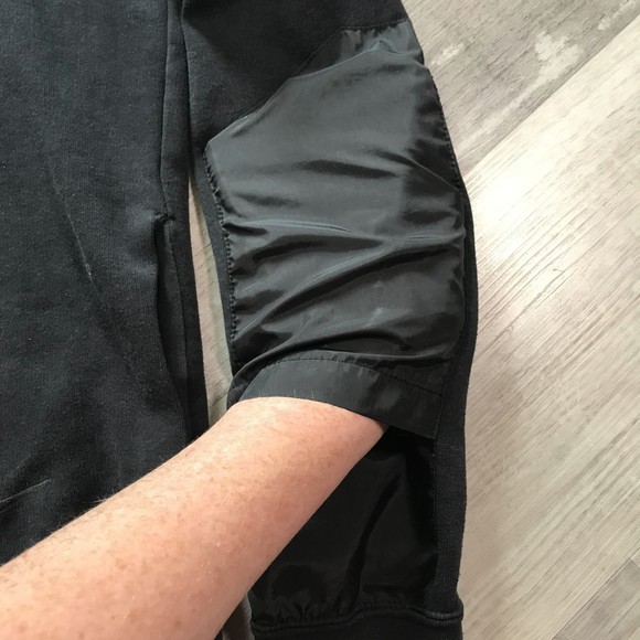 Women's Nike Full Zip Hoodie Jacket Coat Pockets Black sz Medium - Picture 7 of 11